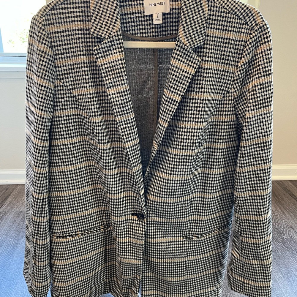Nine West Houndstooth Blazer in Black and Cream